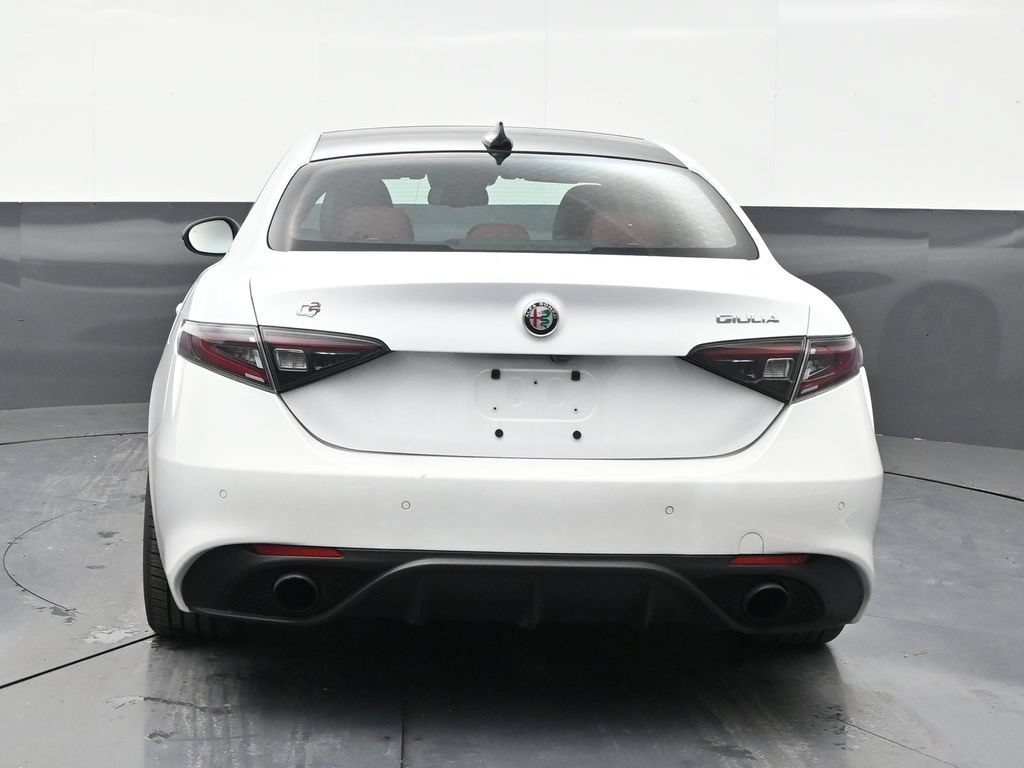 Used 2024 Alfa Romeo Giulia Veloce RWD image 4