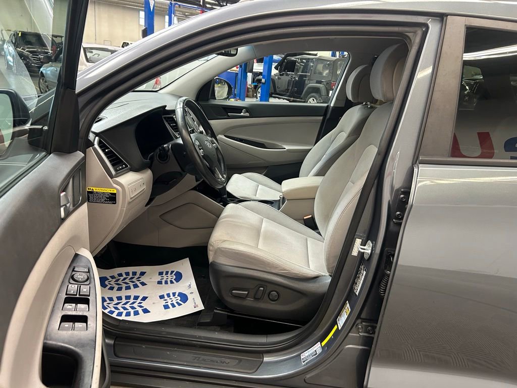 Used 2017 Hyundai Tucson Sport FWD image 20
