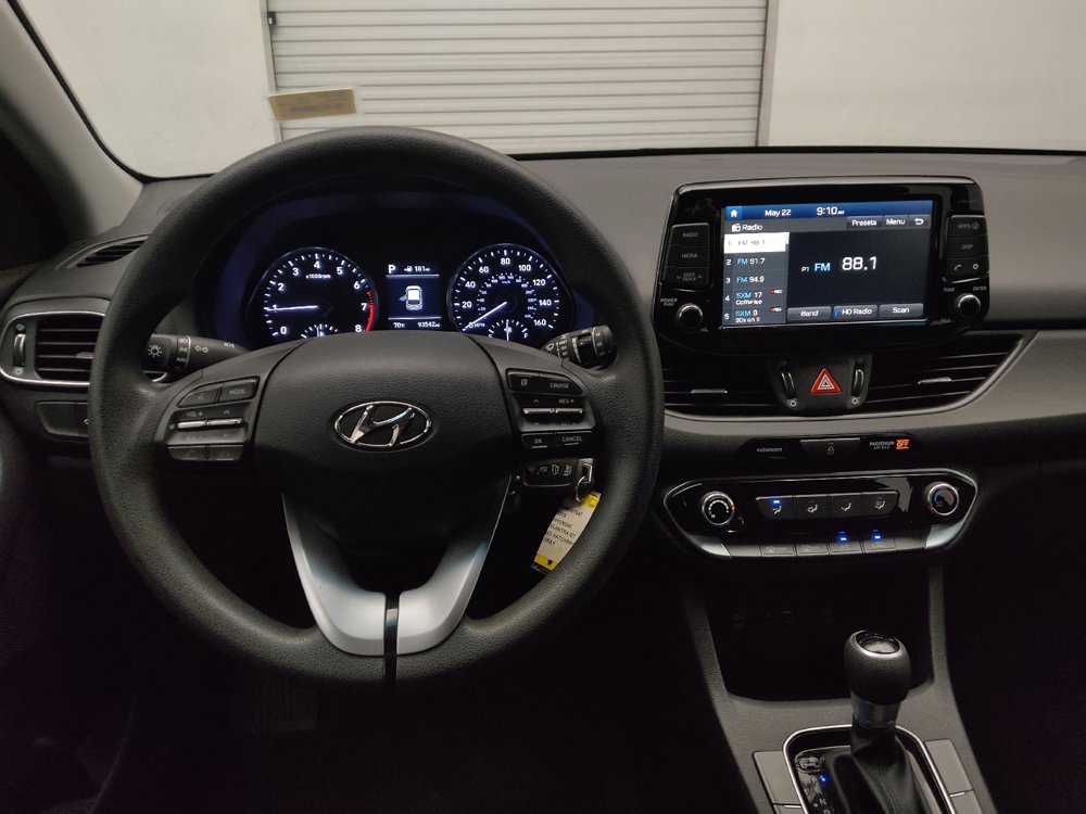 Used 2018 Hyundai Elantra GT FWD image 22