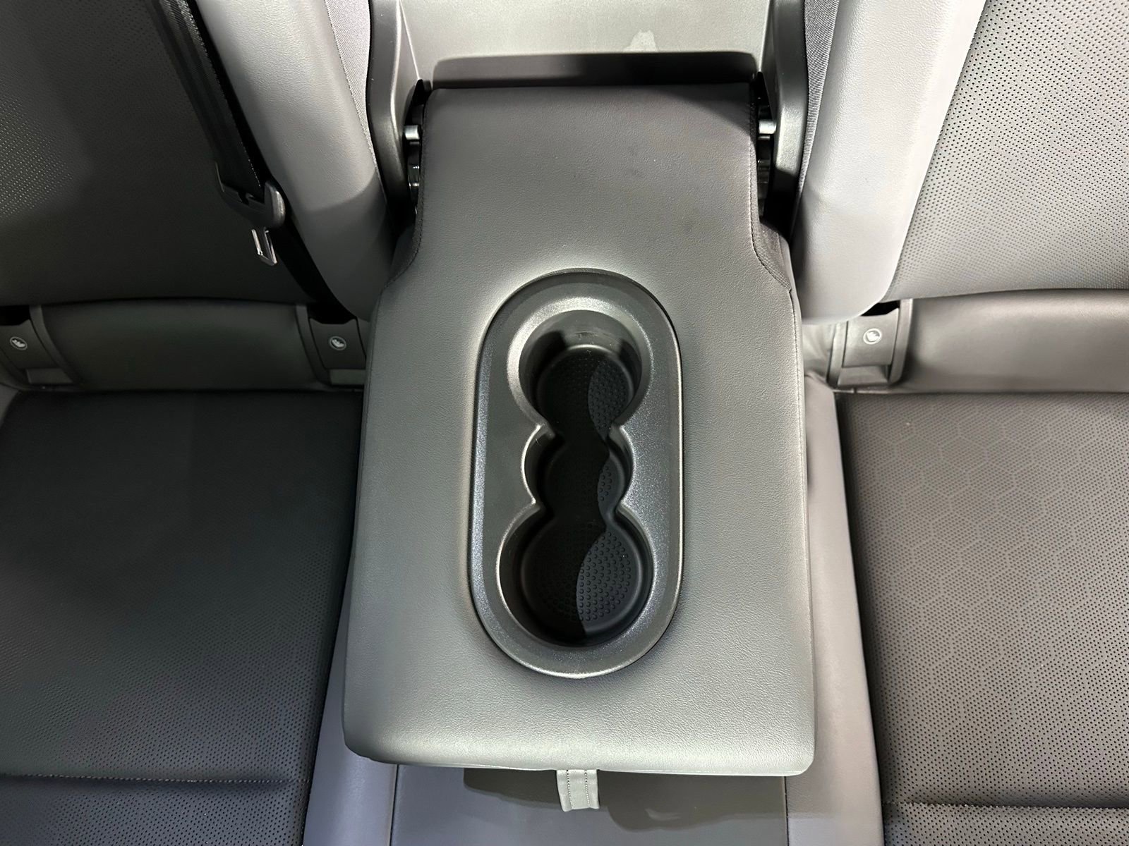 Used 2023 Volkswagen ID.4 Pro S image 34