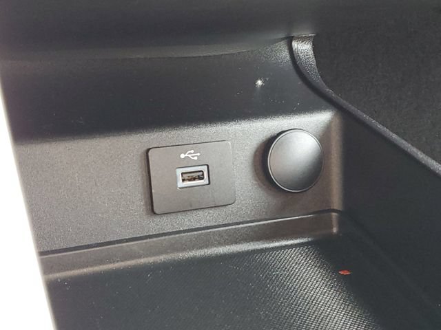 Used 2017 Ford Fusion S FWD image 16
