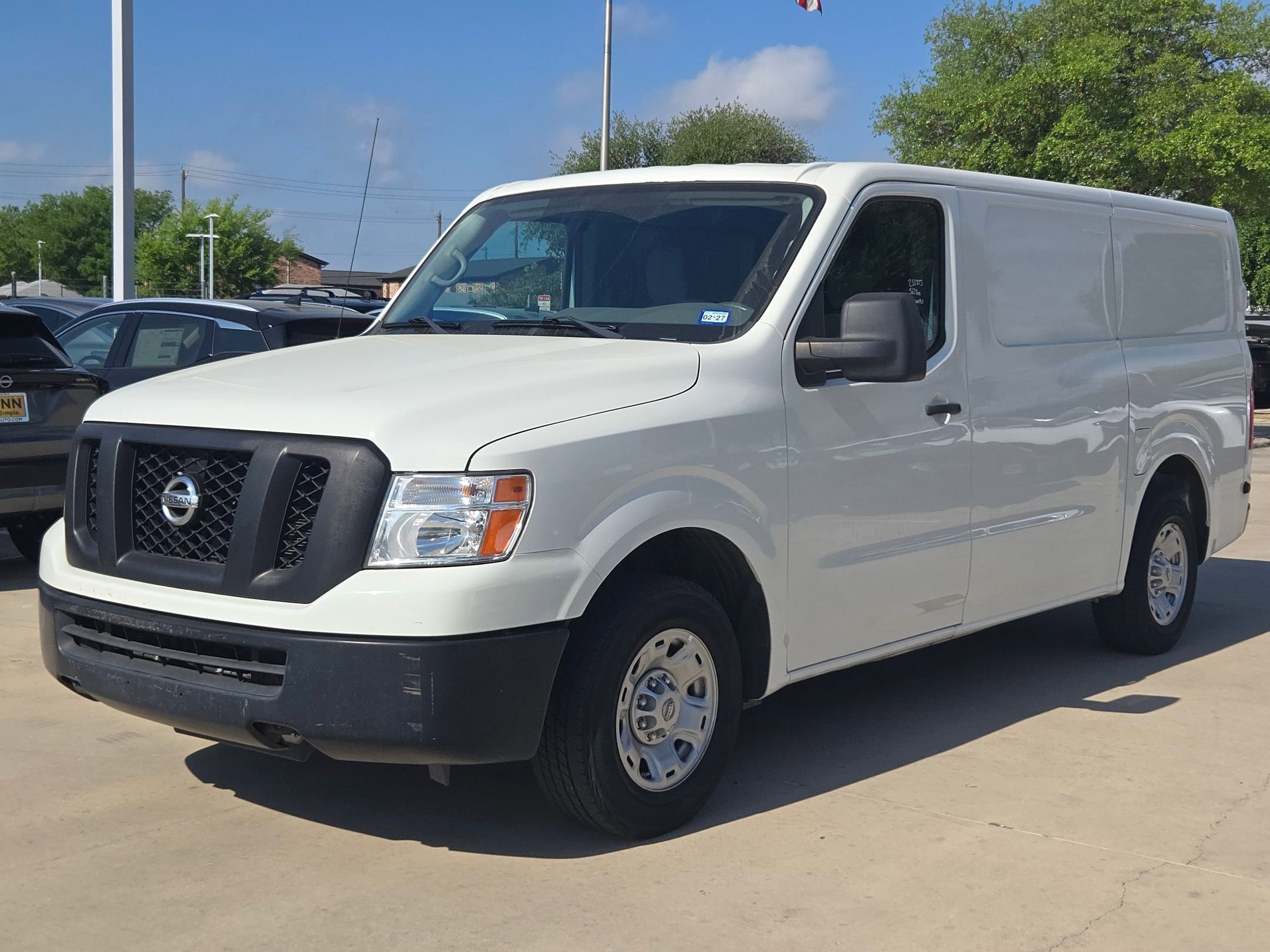 Used 2021 Nissan NV 2500 SV image 7
