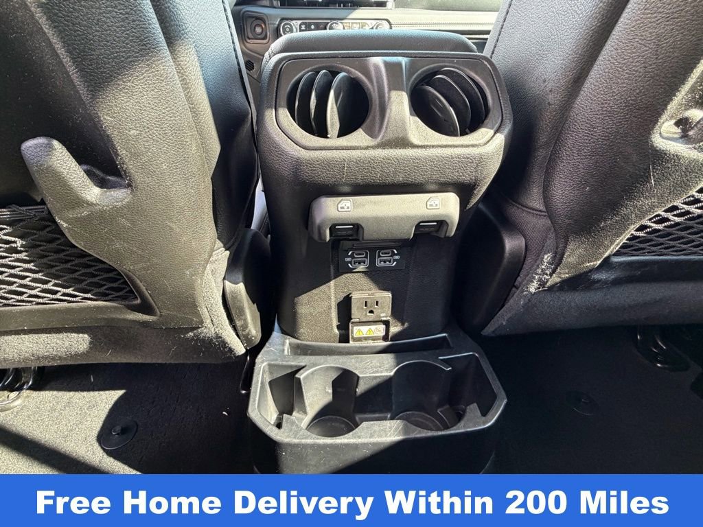 Used 2024 Jeep Wrangler Unlimited Sahara w/ Safety Group image 31