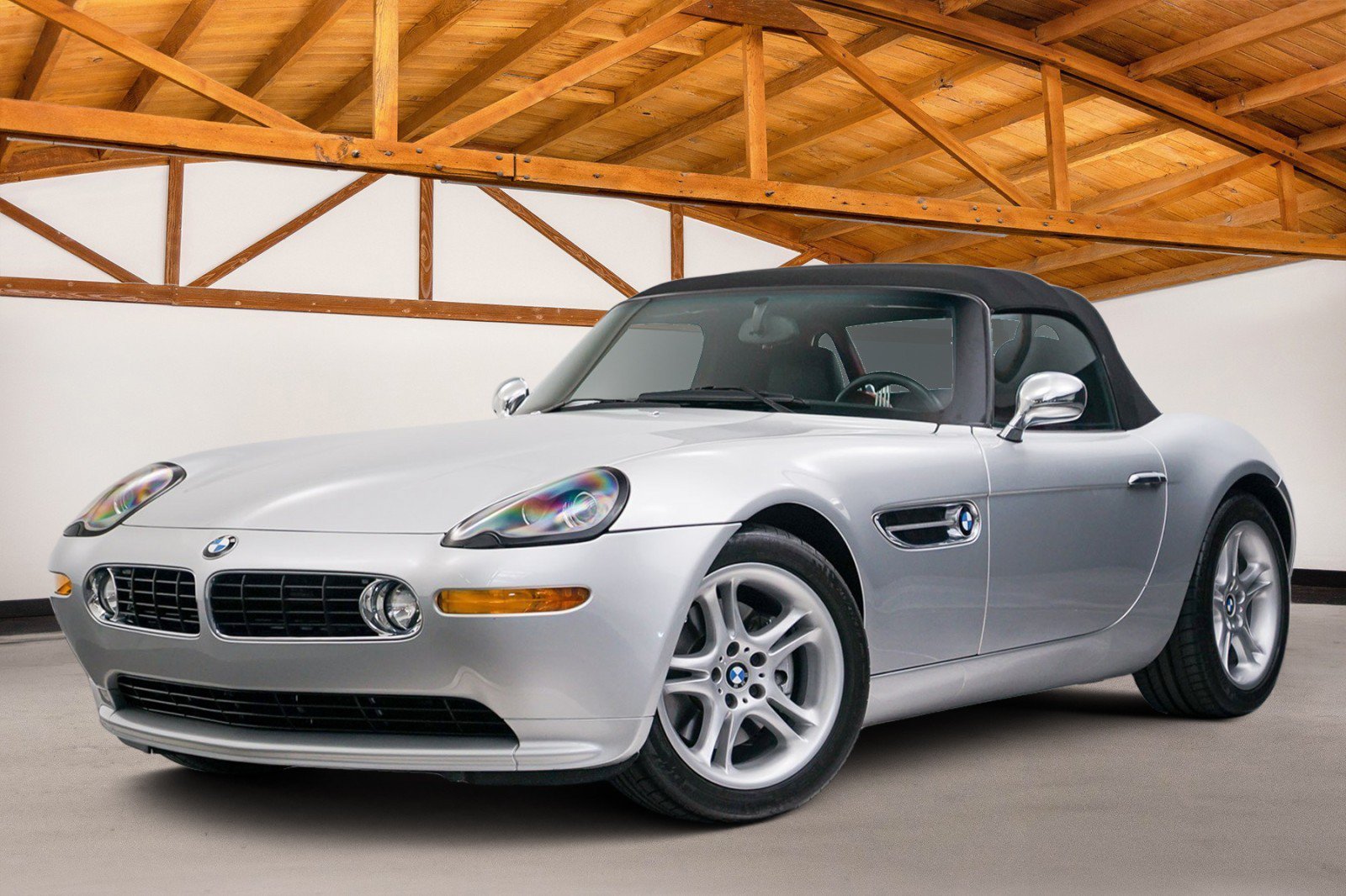 Used 2003 BMW Z8 RWD image 2