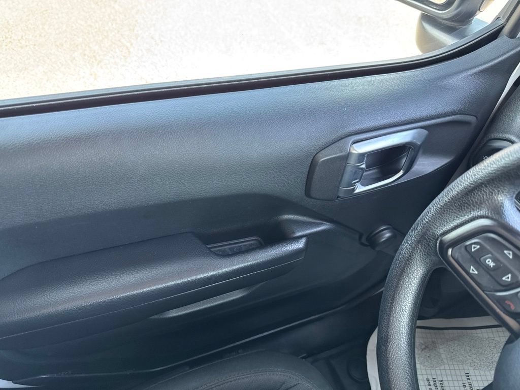Used 2018 Jeep Wrangler Sport AWD/4WD image 18