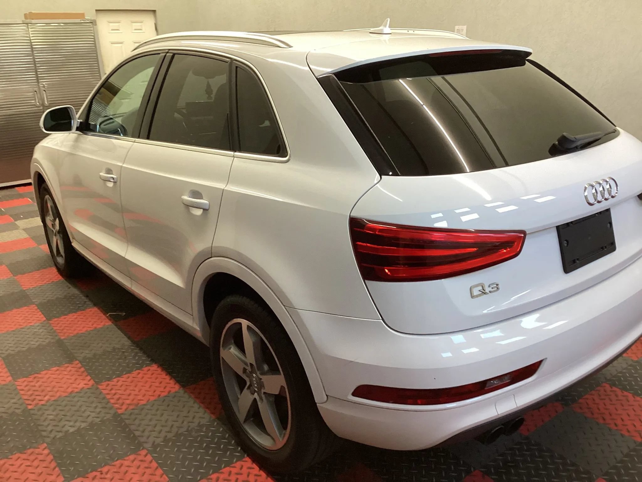 Used 2015 Audi Q3 2.0T Premium Plus AWD/4WD image 4