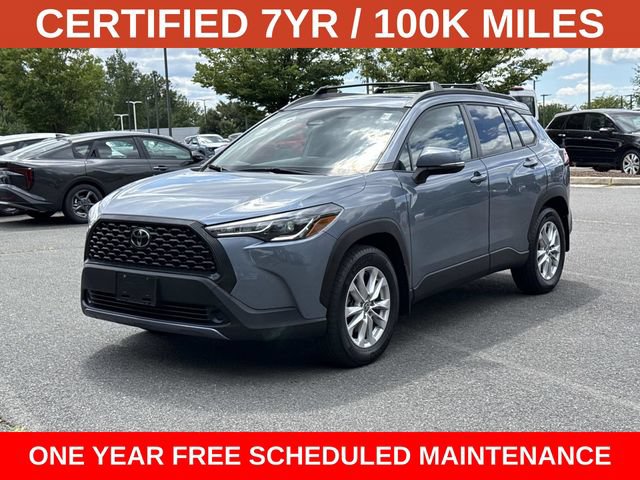 Used 2023 Toyota Corolla Cross LE w/ Moonroof Package AWD/4WD image 5