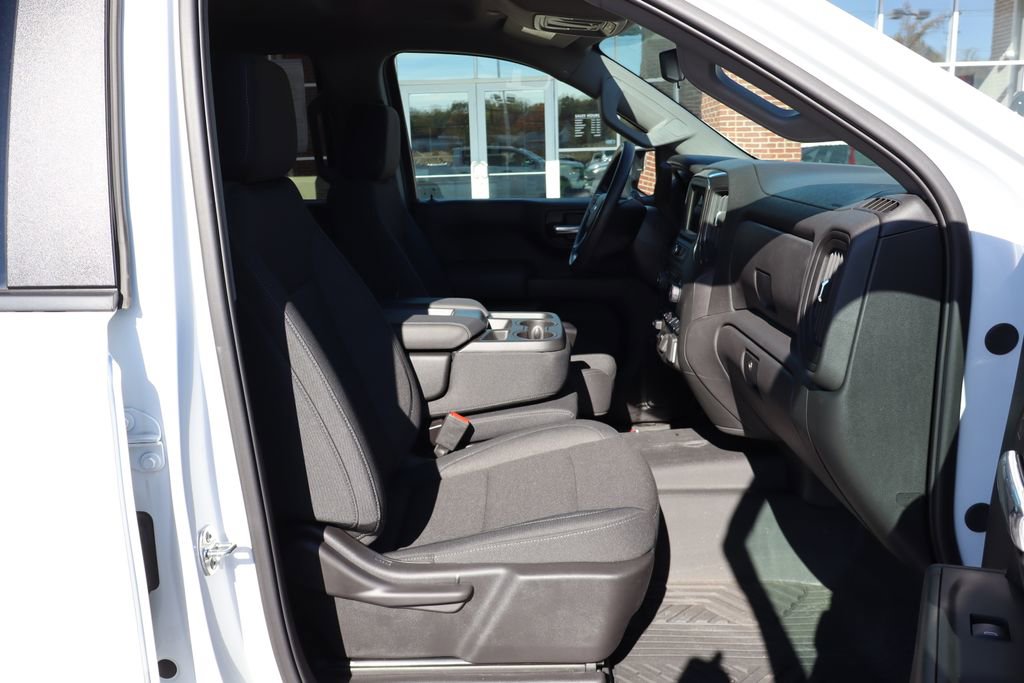 Used 2025 Chevrolet Silverado 1500 Custom Trail Boss w/ Turbomax Blackout Package image 45