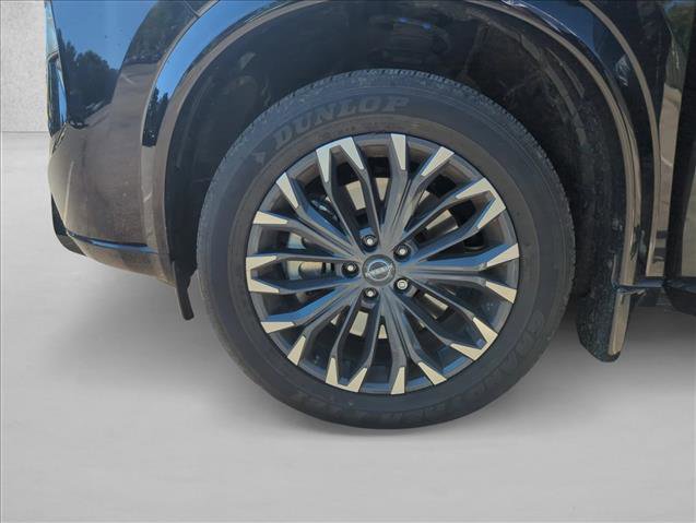 Used 2025 Nissan Rogue Platinum w/ Tech Package image 28