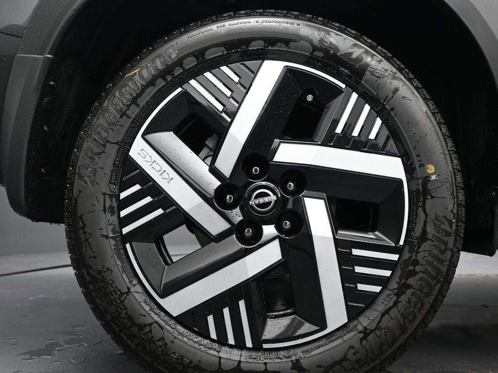 New 2026 Nissan Kicks SV w/ Cold Weather Package FWD image 9