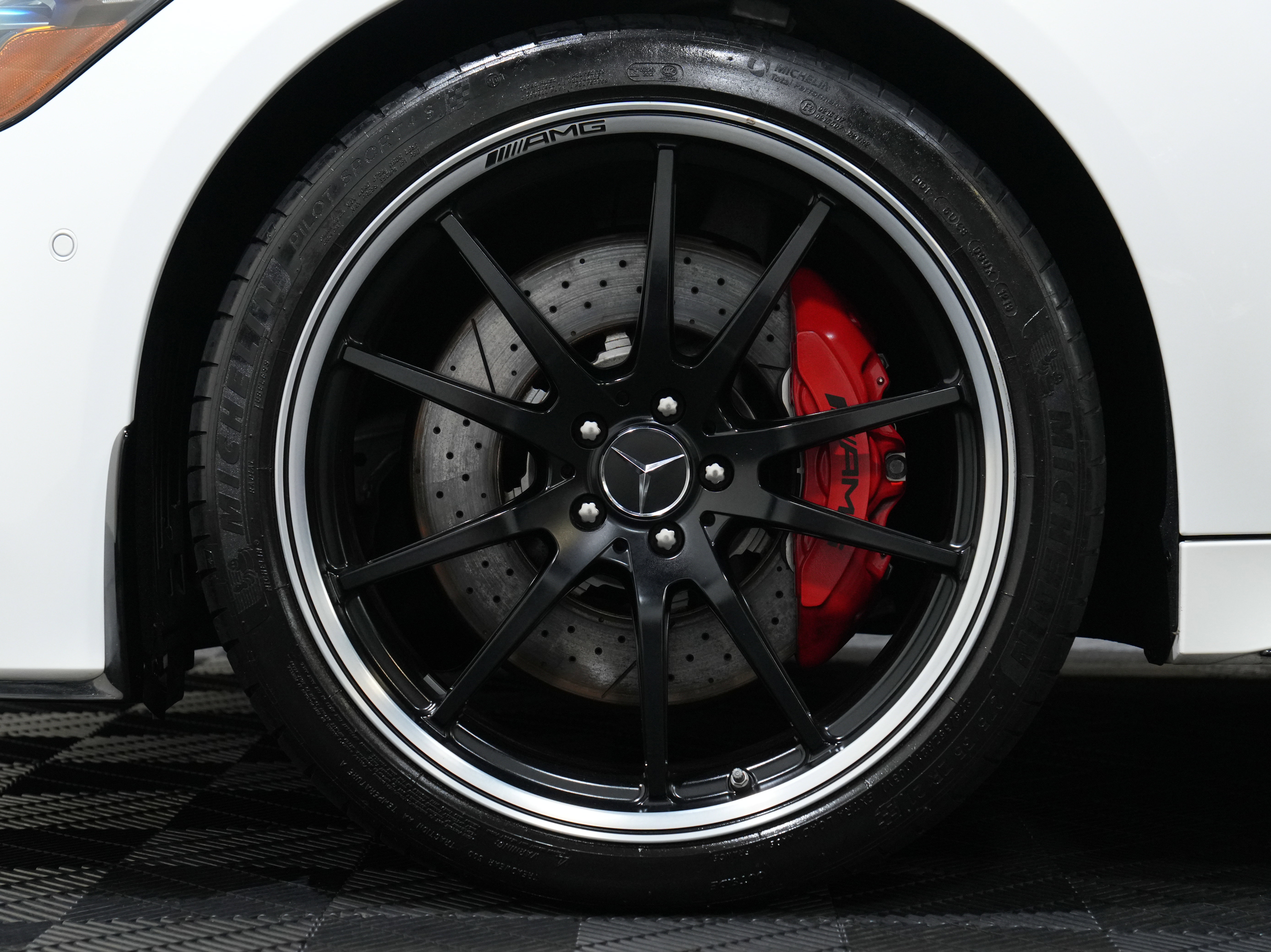 Used 2019 Mercedes-Benz AMG GT 63 w/ AMG Aerodynamics Package image 66