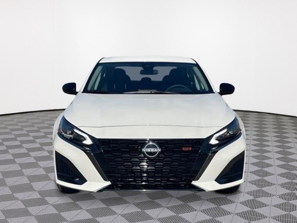 New 2025 Nissan Altima 2.5 SR w/ SR Premium Package image 9