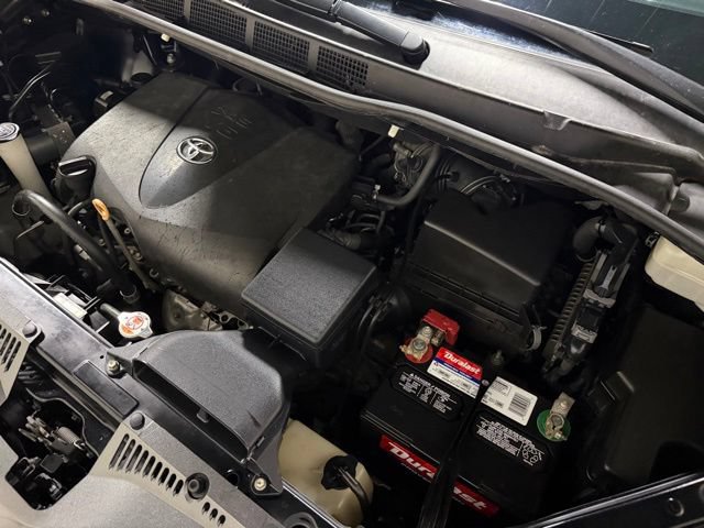 Used 2020 Toyota Sienna XLE FWD image 52