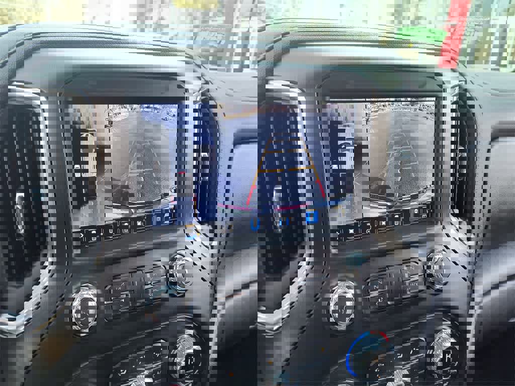 Used 2022 GMC Sierra 2500 AT4 w/ AT4 Premium Plus Package image 17