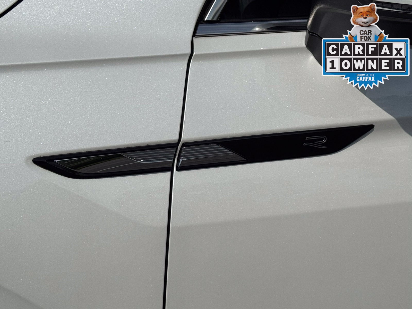 Used 2024 Volkswagen Tiguan SEL R-Line AWD/4WD image 64