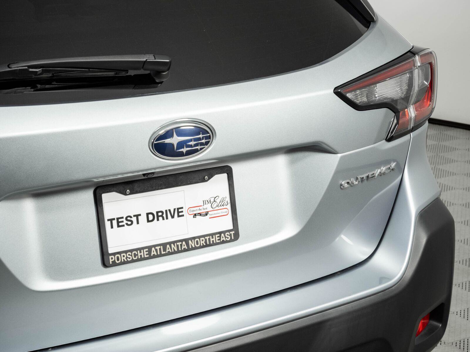 Used 2024 Subaru Outback Premium AWD/4WD image 35
