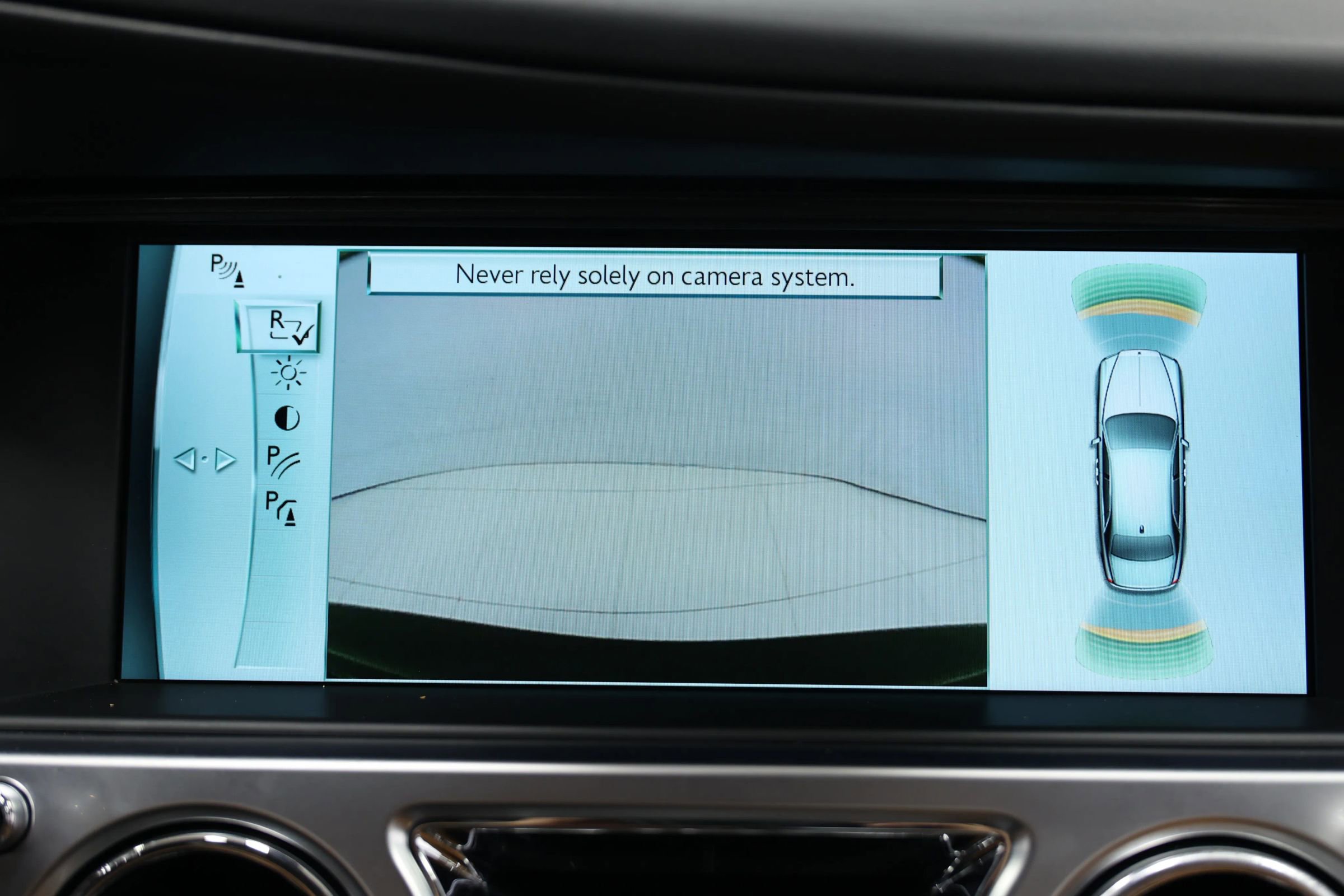 Used 2017 Rolls-Royce Ghost image 31