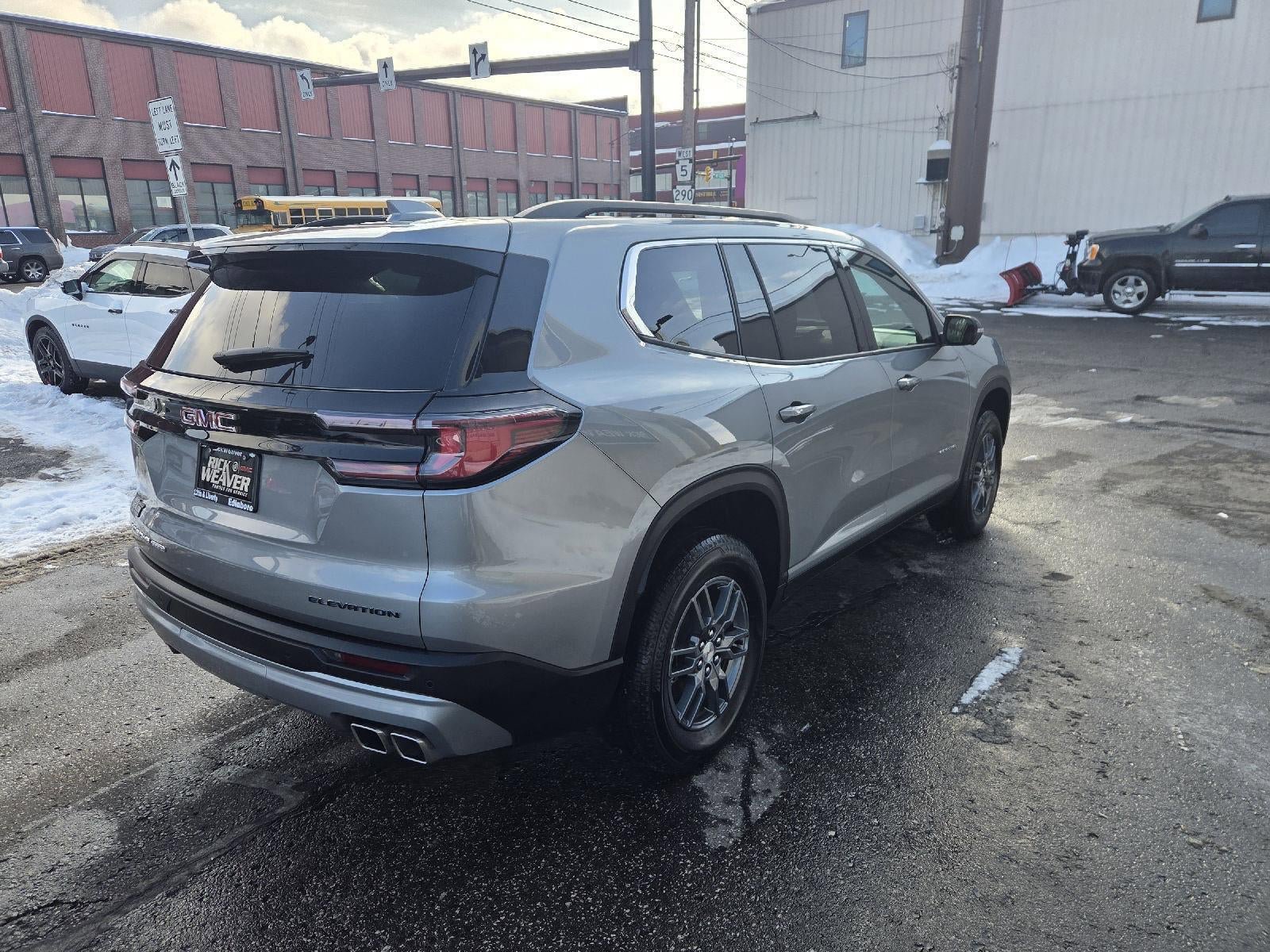 New 2025 GMC Acadia Elevation AWD/4WD image 11