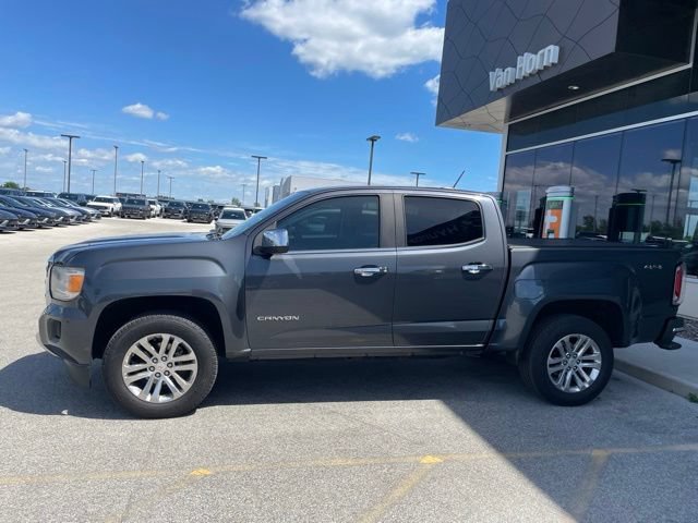 Used 2017 GMC Canyon SLT w/ Driver Alert Package AWD/4WD image 4