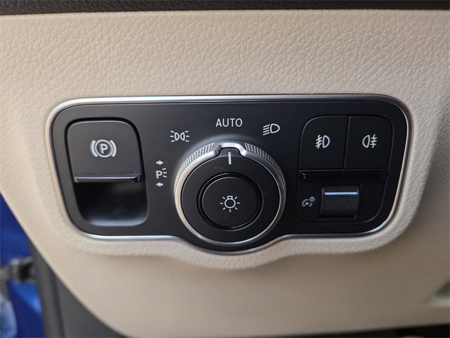 New 2026 Mercedes-Benz GLB 250 4MATIC image 19