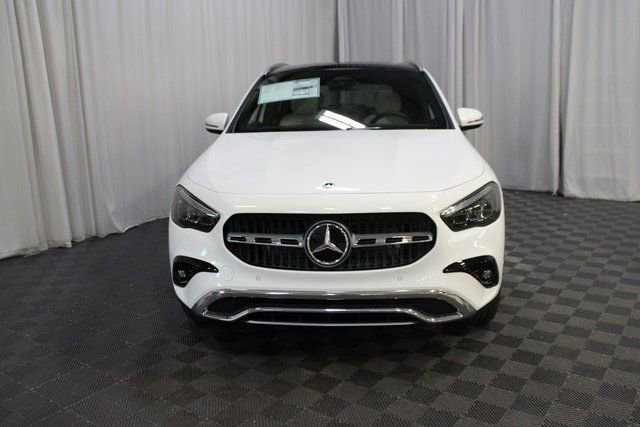 New 2026 Mercedes-Benz GLA 250 4MATIC image 2