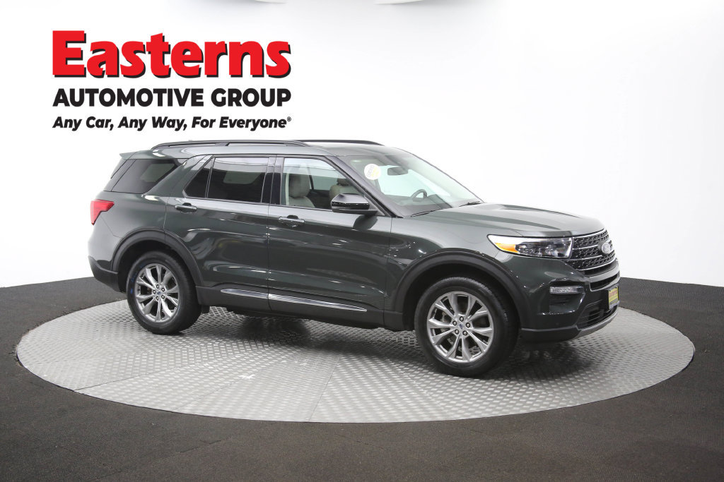 Used 2023 Ford Explorer XLT w/ Equipment Group 202A AWD/4WD image 54