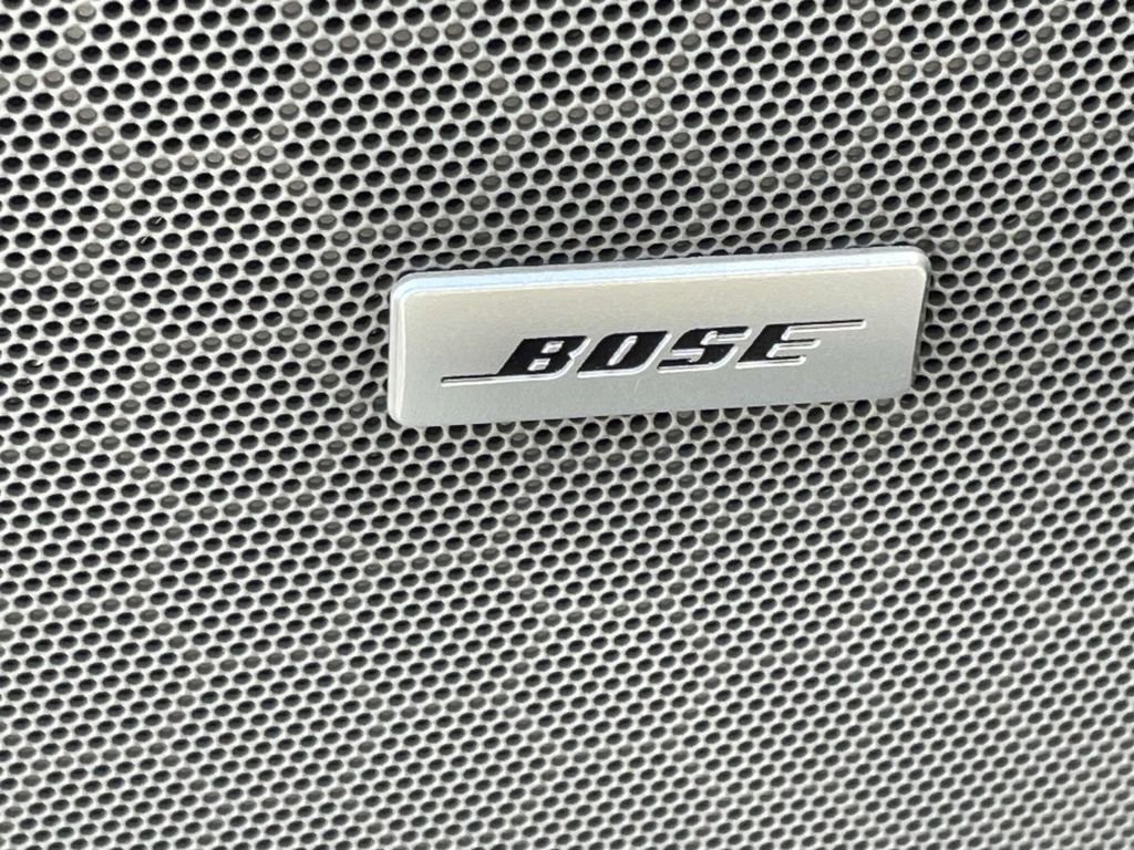 New 2025 Cadillac XT5 Premium Luxury image 17