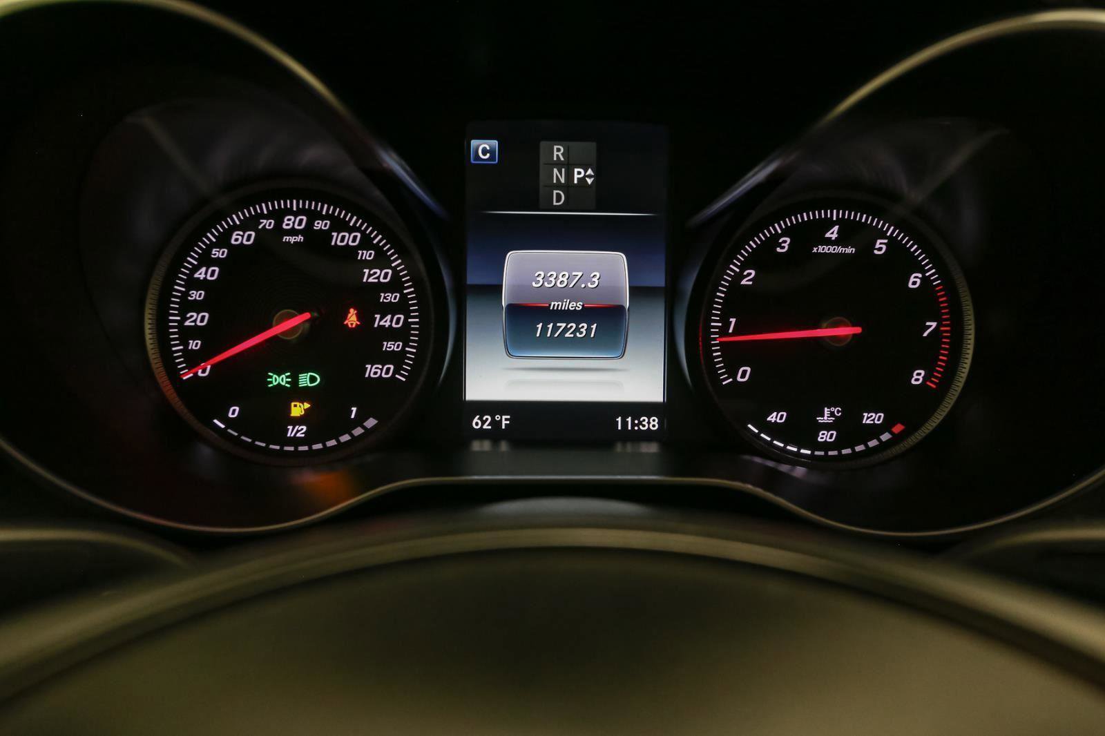 Used 2017 Mercedes-Benz C 300 4MATIC Sedan image 37