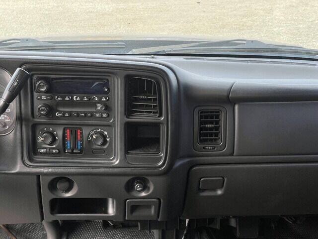 Used 2007 Chevrolet Silverado 1500 W/T RWD image 9
