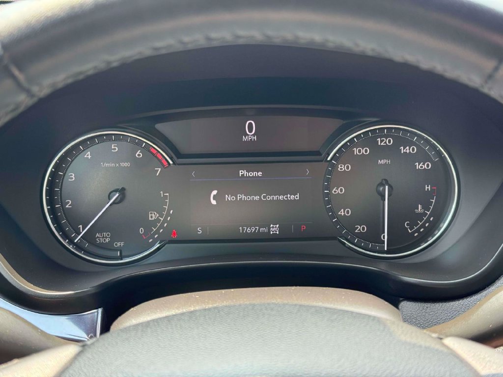 Used 2022 Cadillac XT4 Luxury w/ Cold Weather Package AWD/4WD image 28