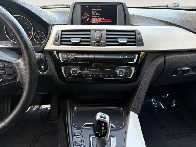 Used 2016 BMW 320i Sedan RWD image 13