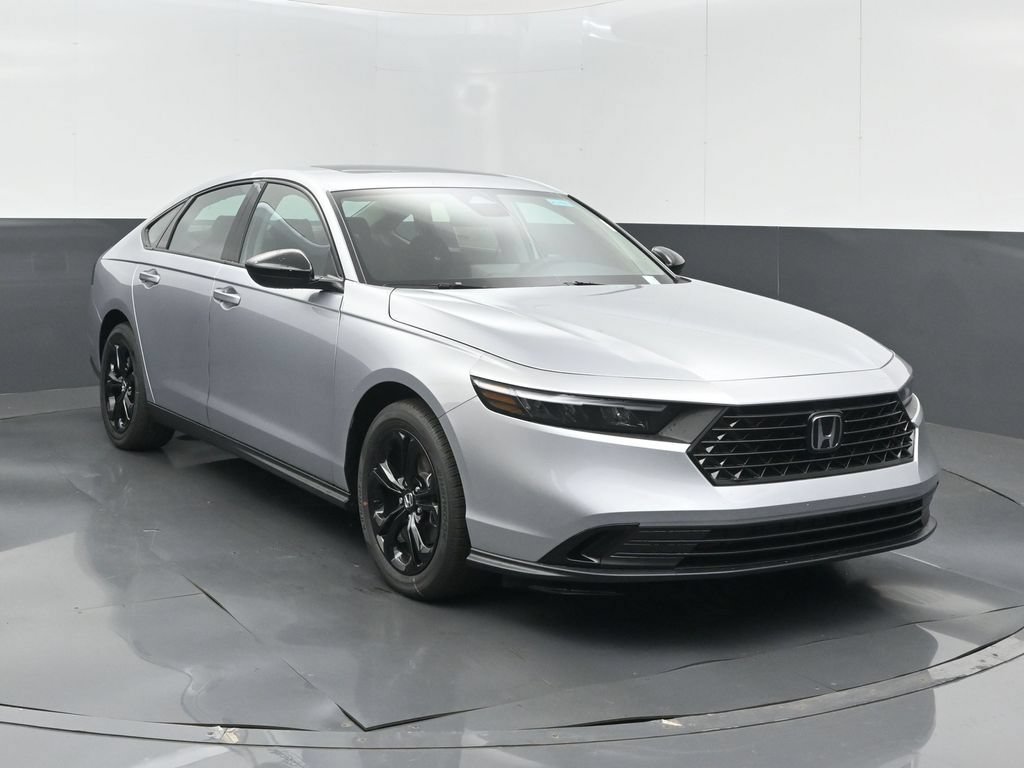 New 2025 Honda Accord SE image 3