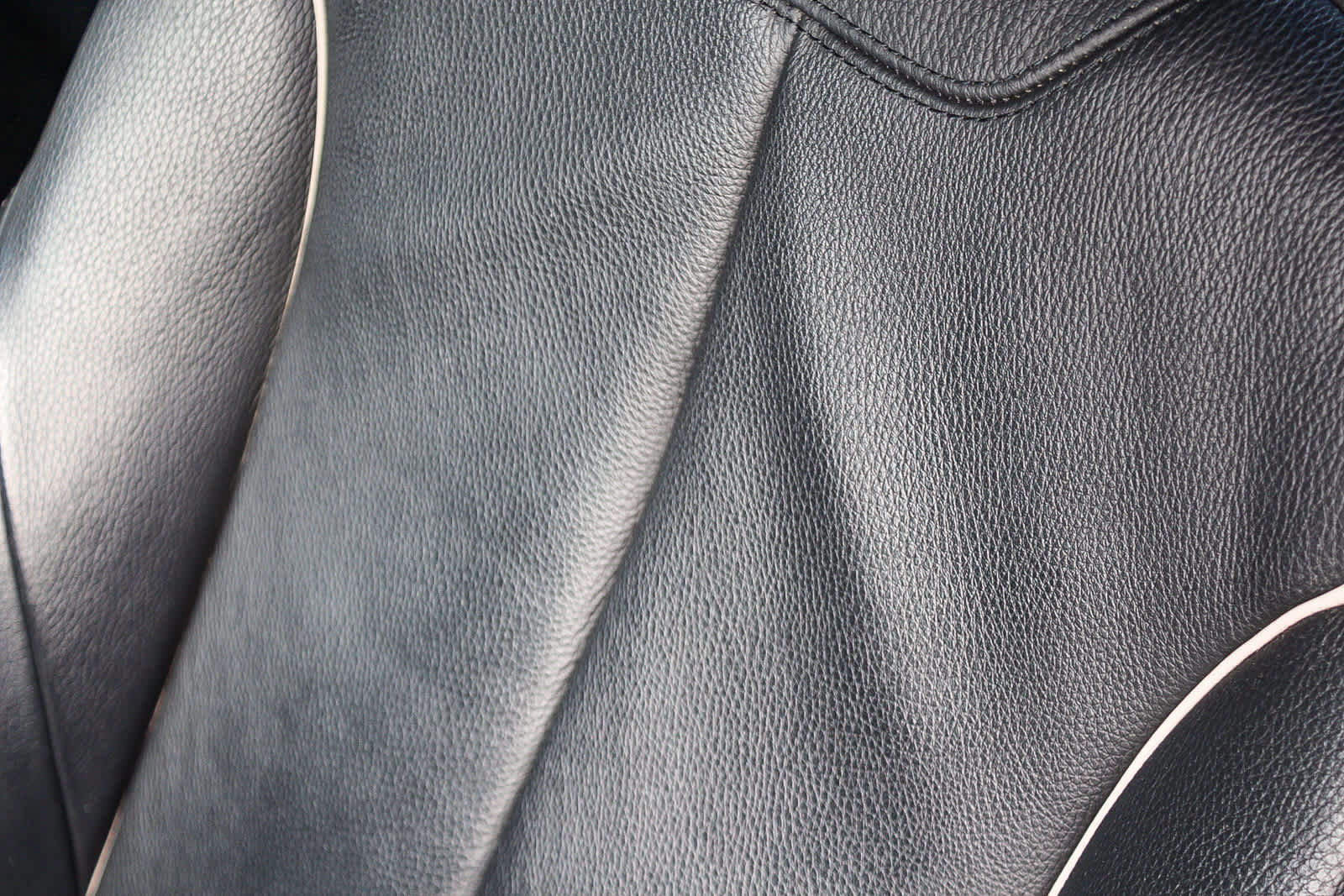 Used 2018 BMW 330e image 31