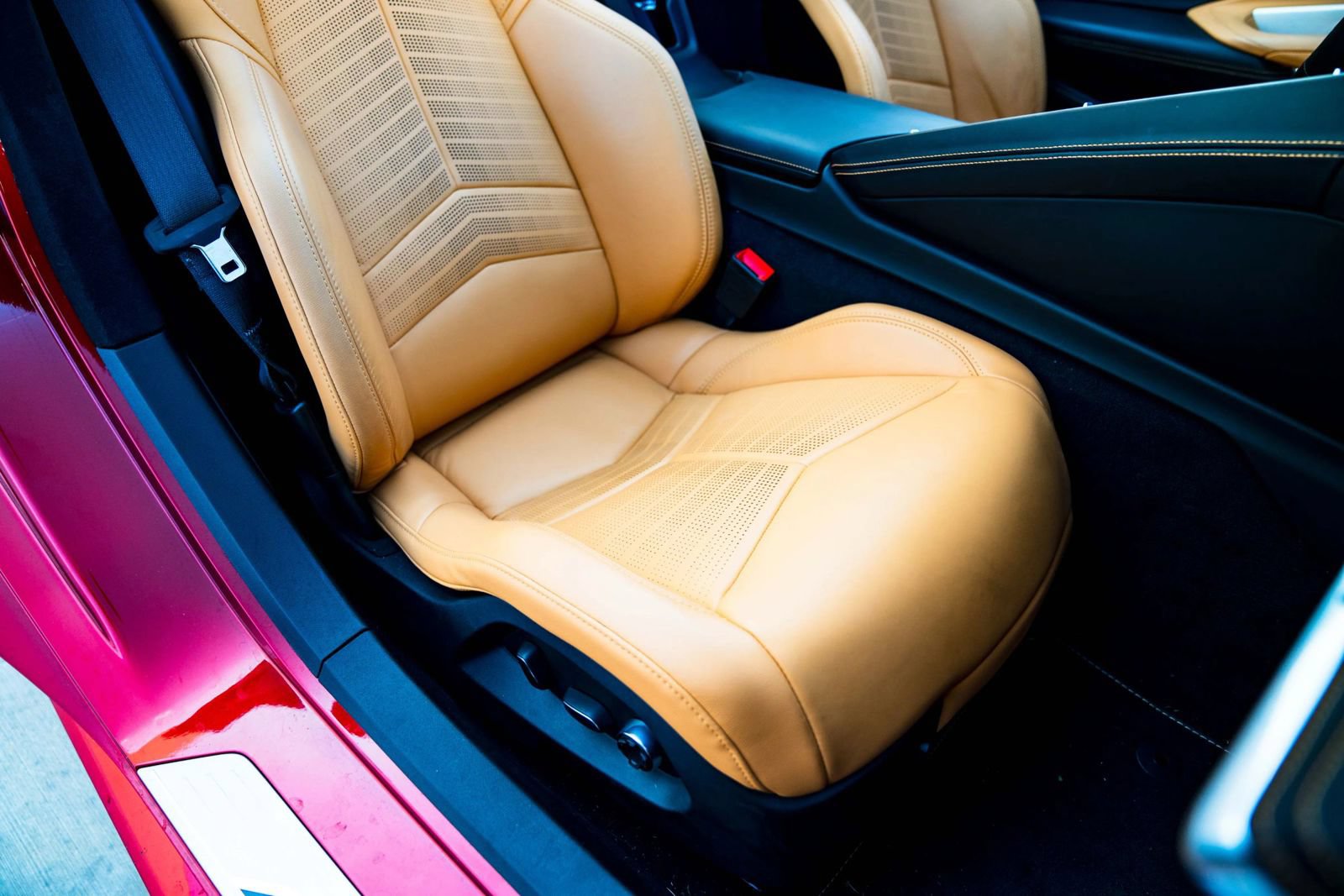 Used 2021 Chevrolet Corvette Stingray Premium Conv w/ Z51 Performance Package RWD image 24