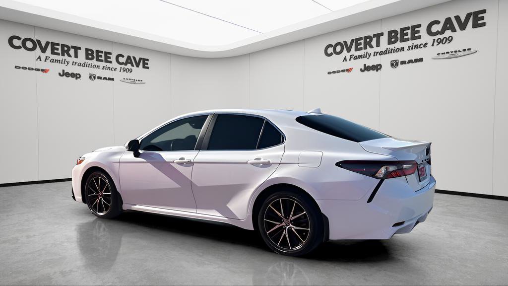 Used 2023 Toyota Camry SE w/ Convenience Package image 6