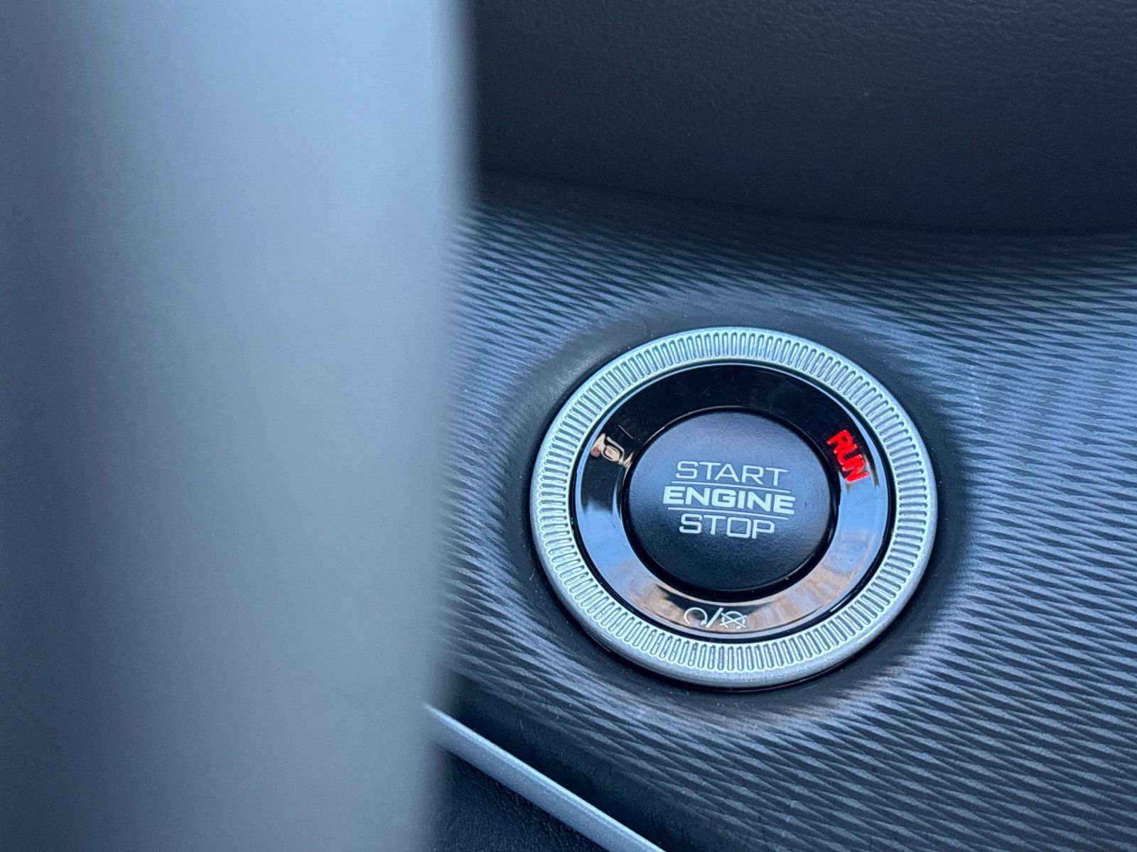 Used 2024 Jeep Grand Cherokee Laredo X w/ Luxury Tech Group I image 23