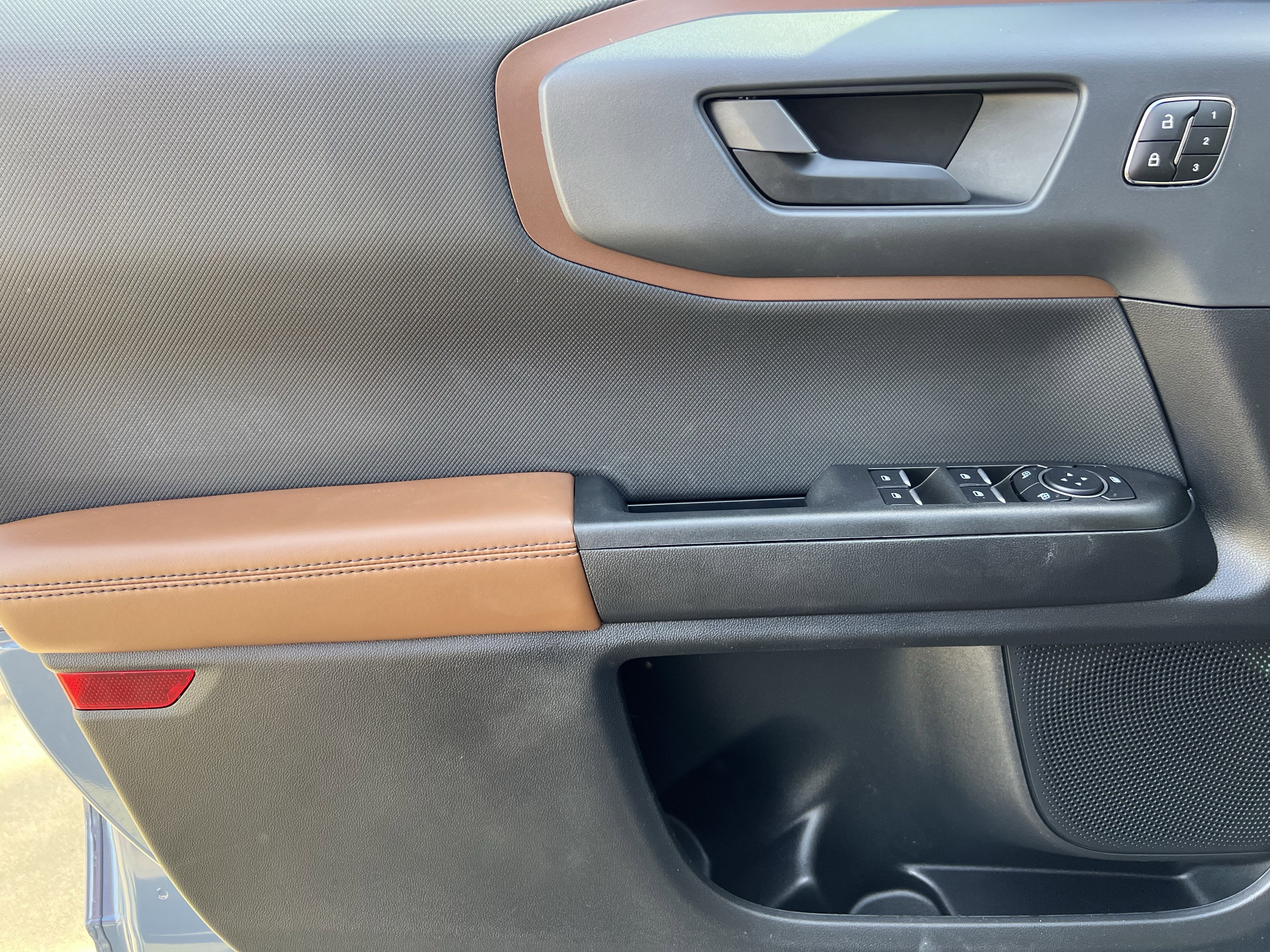 Used 2024 Ford Bronco Sport Outer Banks w/ Tech Package image 14