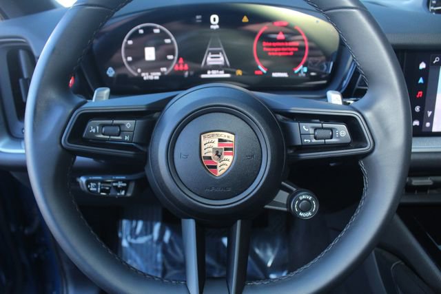 Certified 2025 Porsche Cayenne Coupe image 19