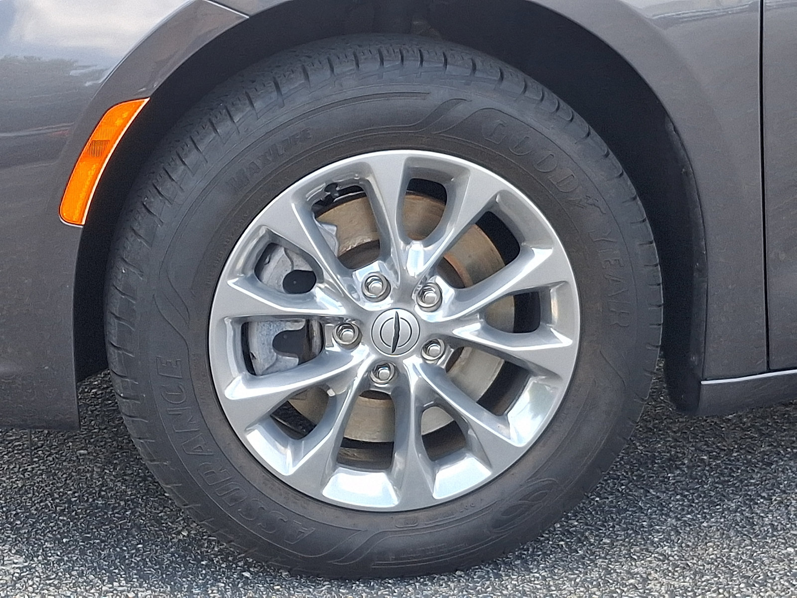 Used 2022 Chrysler Pacifica Touring-L AWD/4WD image 29