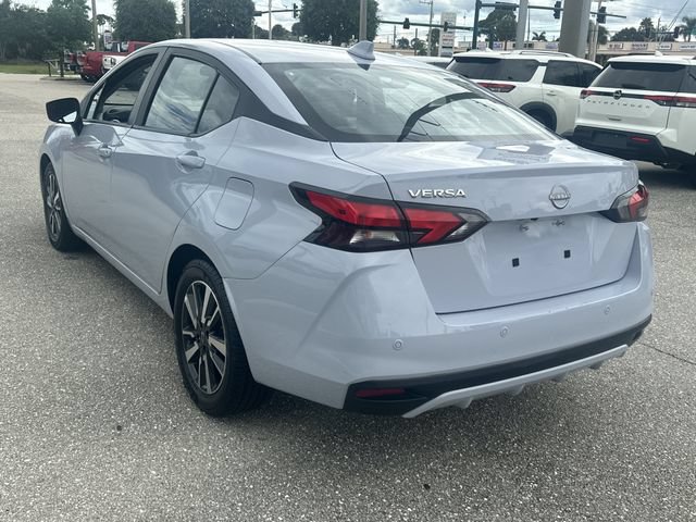 Used 2025 Nissan Versa SV FWD image 9