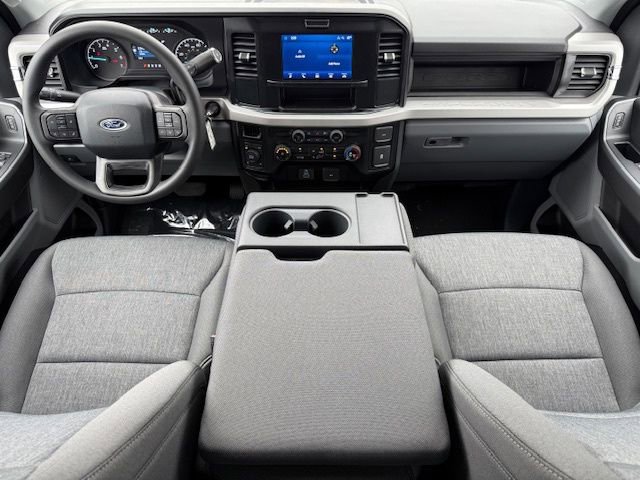 New 2025 Ford F350 XLT image 23