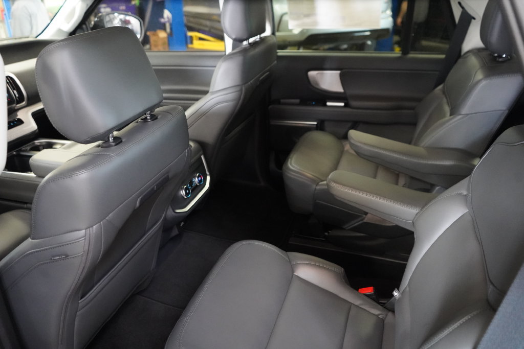 New 2026 Ford Expedition Active AWD/4WD image 34