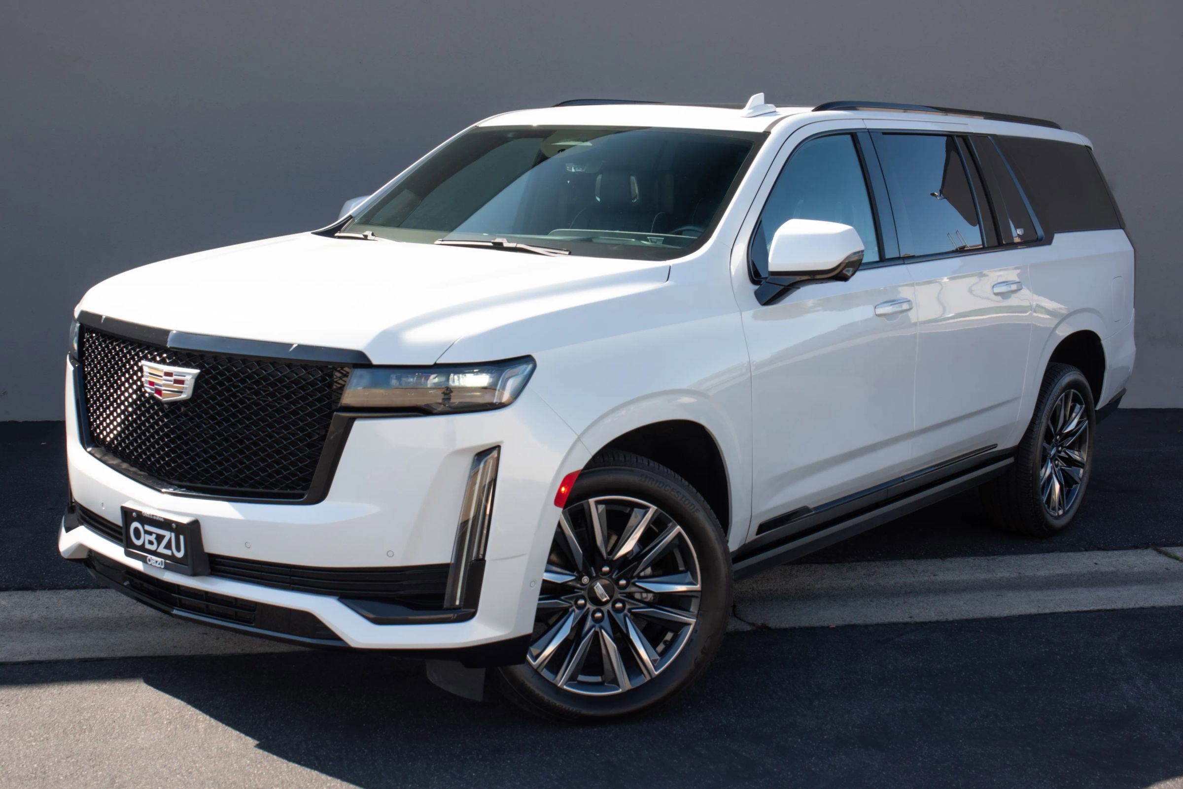 Used 2022 Cadillac Escalade ESV Sport Platinum image 2