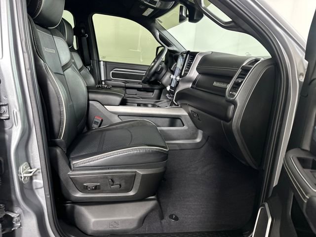 Used 2024 RAM 2500 Laramie w/ Night Edition image 28