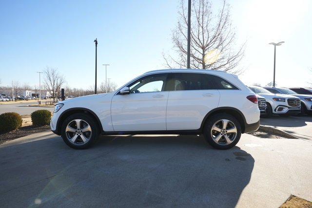 Used 2022 Mercedes-Benz GLC 300 4MATIC w/ Multimedia Package Lite image 4