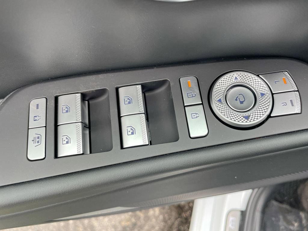 New 2025 Genesis G80 3.5T Sport Prestige image 36