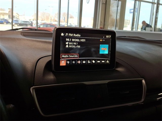 Used 2014 MAZDA MAZDA3 i Touring w/ Technology Package image 19