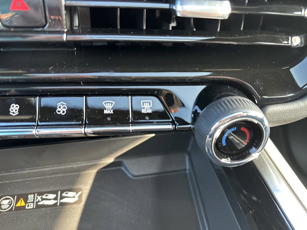 New 2025 Chevrolet Tahoe Premier w/ Sun And Tow Package image 23