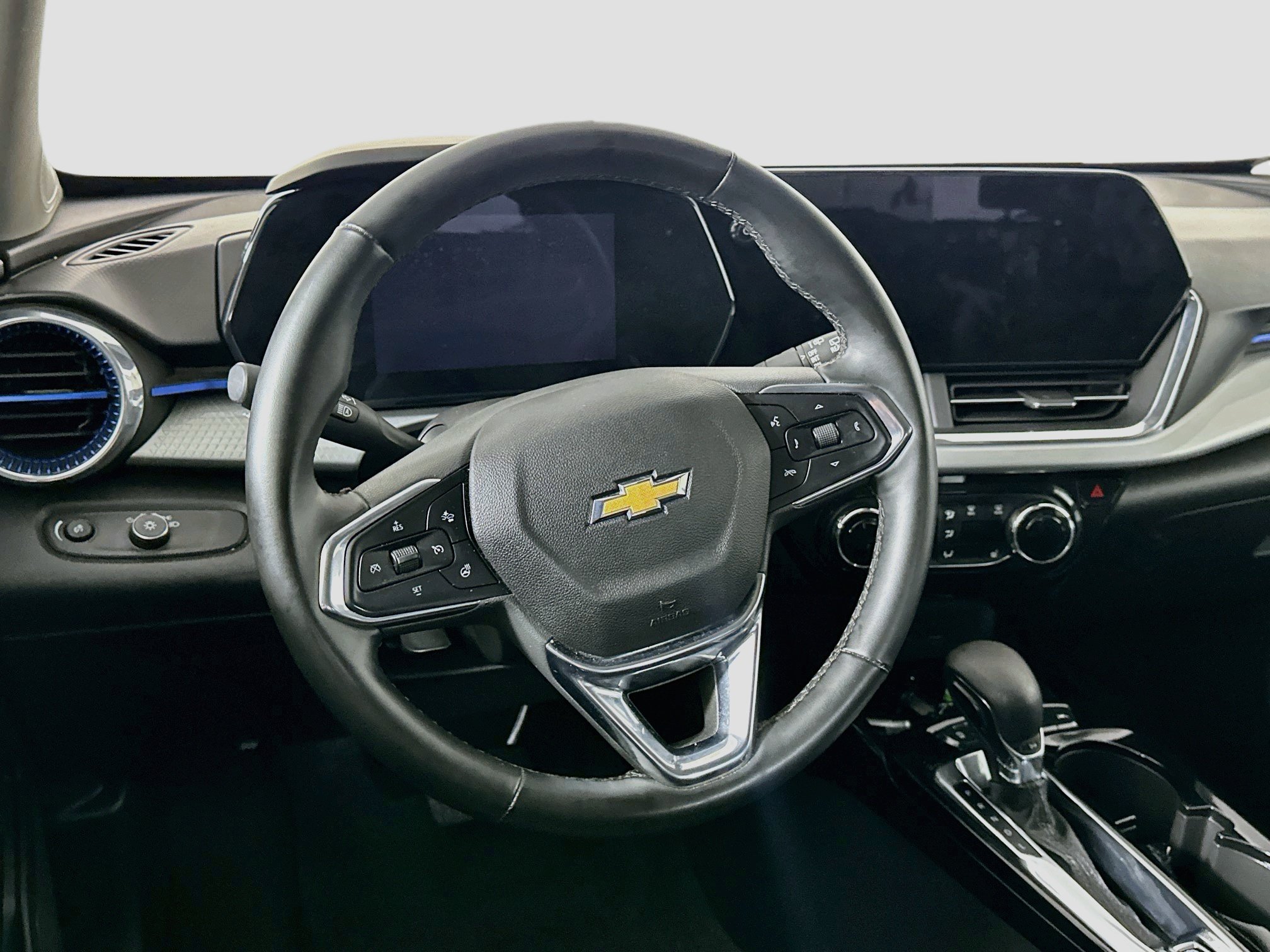Used 2026 Chevrolet Trax LT w/ Driver Confidence Package FWD image 18