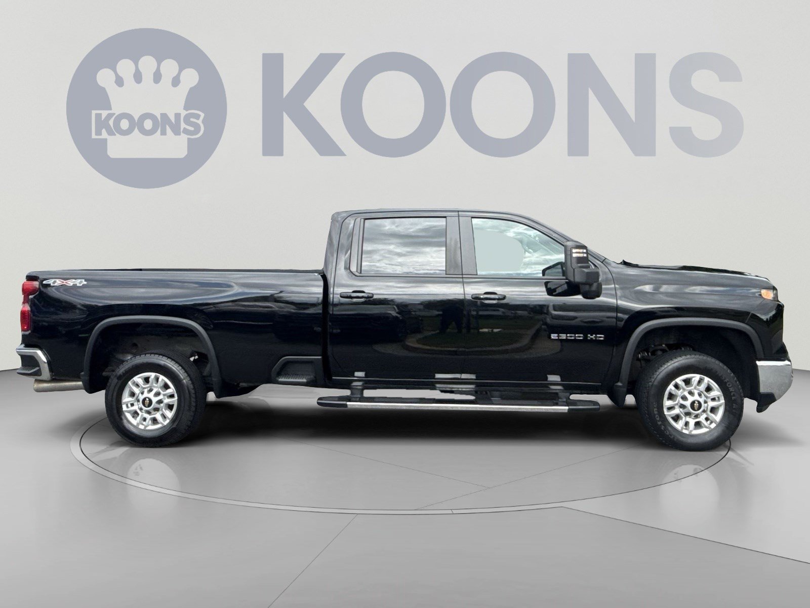 Used 2025 Chevrolet Silverado 2500 LT w/ Safety Package AWD/4WD image 8